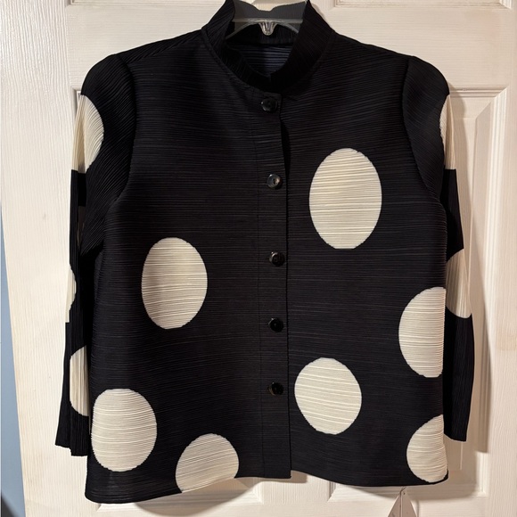 Neslay Black and Cream Polka Dot Accordion Material Jacket from Paris - Picture 2 of 11